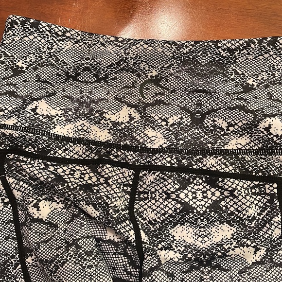 ZYIA Light-N-Tight Black Snake size 2 - Picture 3 of 4